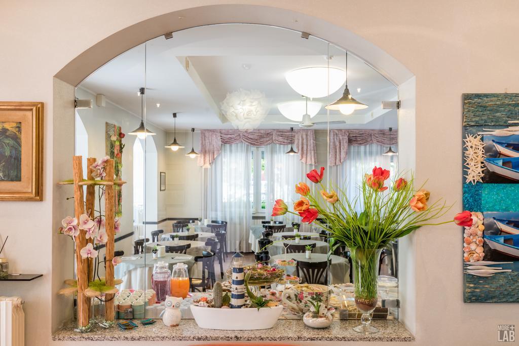 B&B Hotel Souvenir تْشيزيناتيكو المظهر الخارجي الصورة